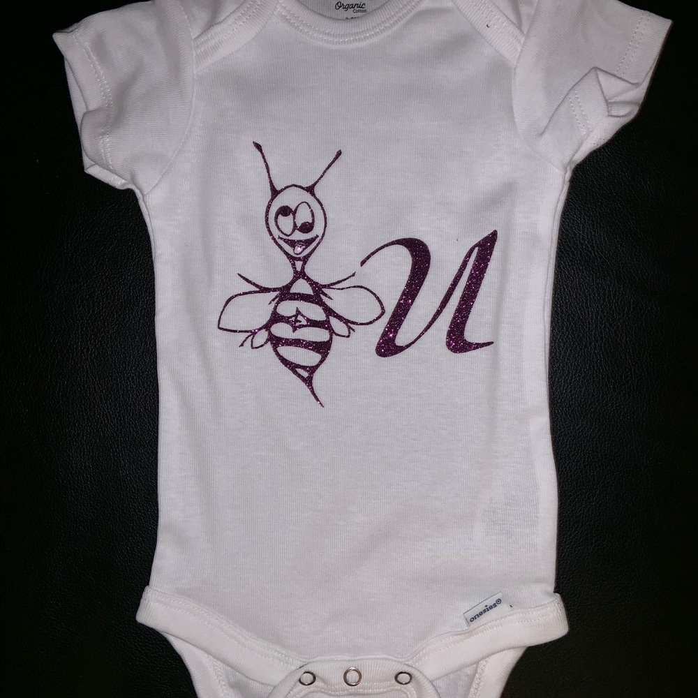 CraaazE Buzz 🐝 U Onesie
